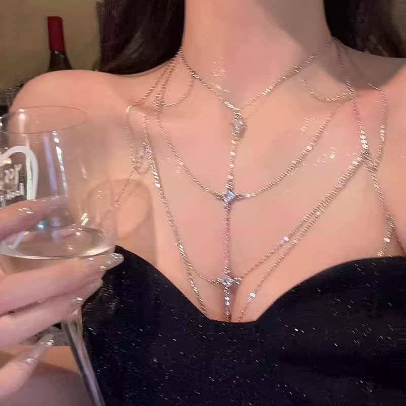 Colar corrente de peito feminino prata esterlina 2026 novo estilo puro desejo na moda legal quente menina corpo corrente