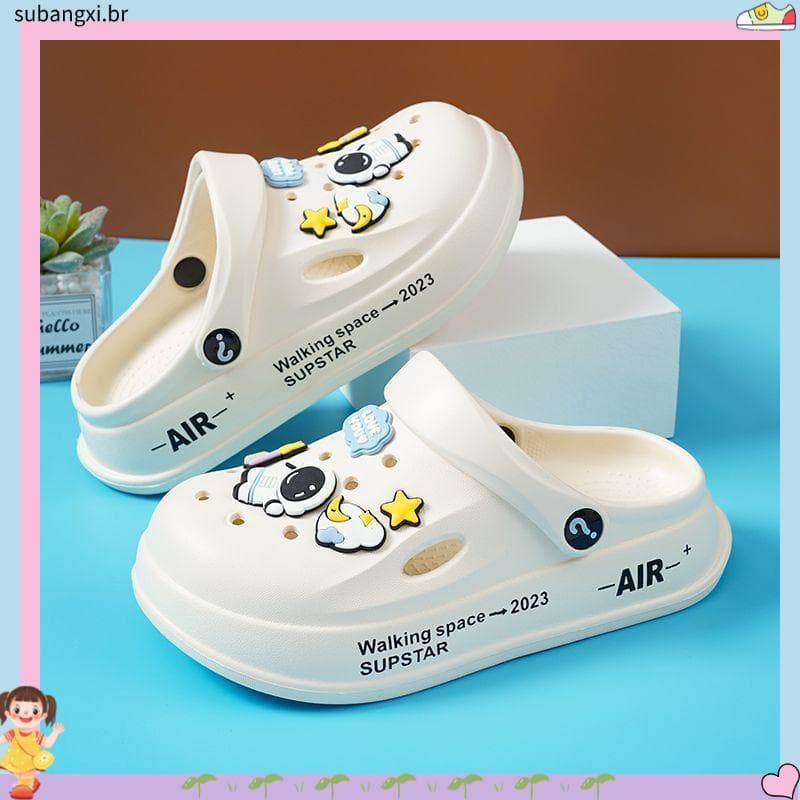2026 Novo Estilo Crianças Buraco Sapatos Homens Mulheres Médio Grande Crianças Antiderrapante Desgaste Exterior Super Ma