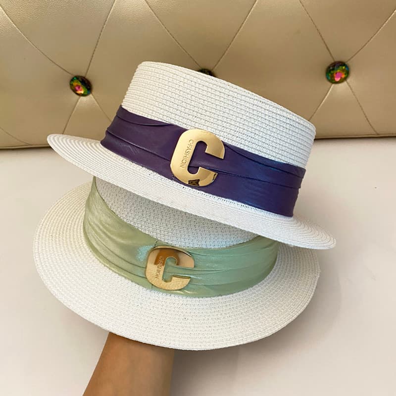 Verão novo estilo chapéu superior plano feminino temperamento britânico remendo C carta aba plana chapéu superior viagem