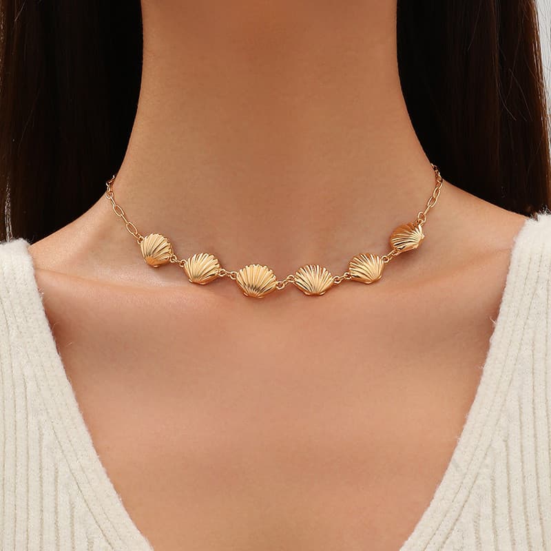 Colar feminino de metal com design moderno, único e simples, estilo oceano, adequado para férias na praia.