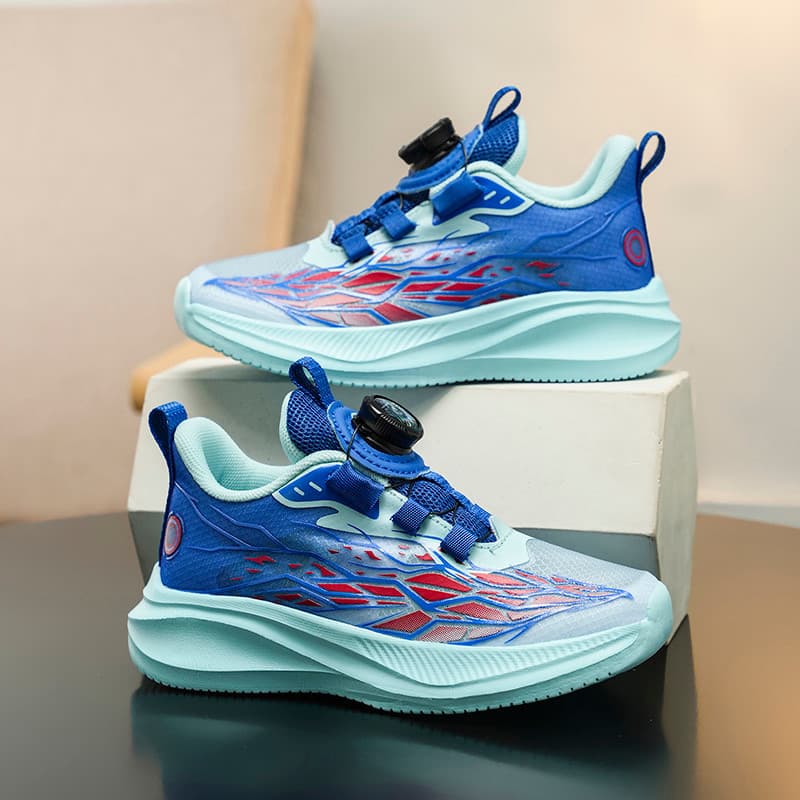 Meninos sapatos esportivos 2026 novo estilo verão única malha sapatos médio grande crianças fivela rotativa malha respir