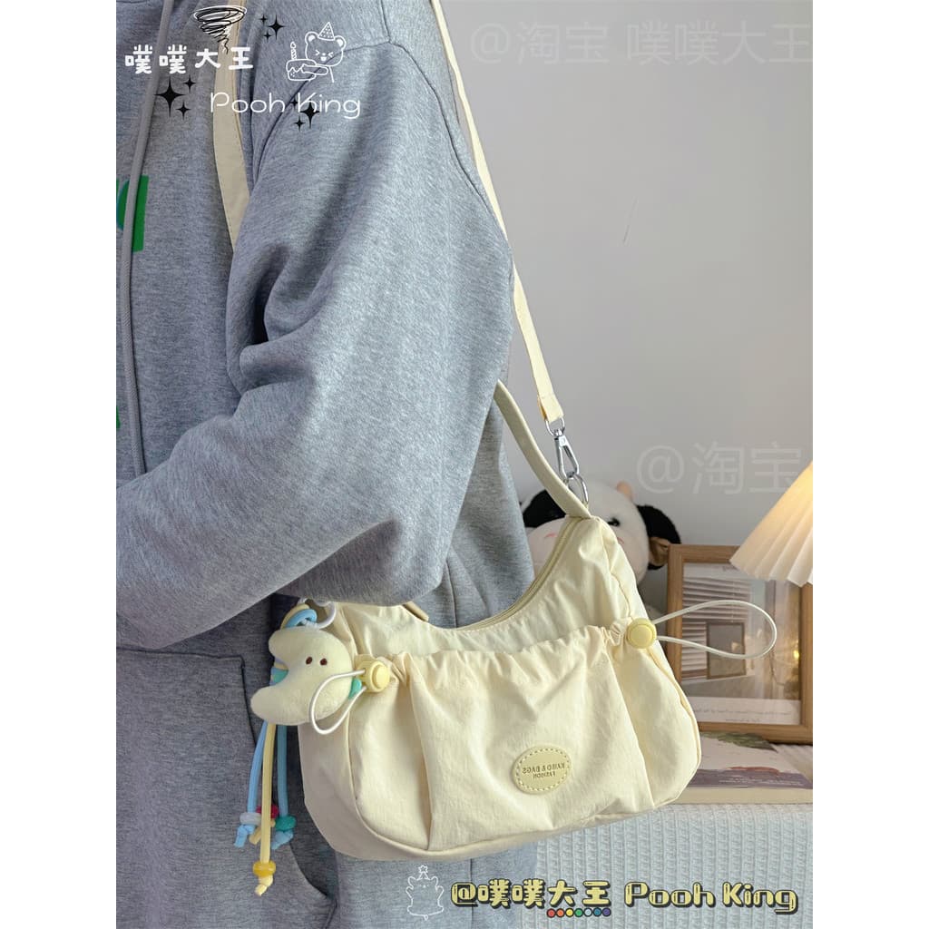 Estudante leve plissado pequeno saco do mensageiro menina Super quente High-End cordão bolsa de ombro Commuter axila sac
