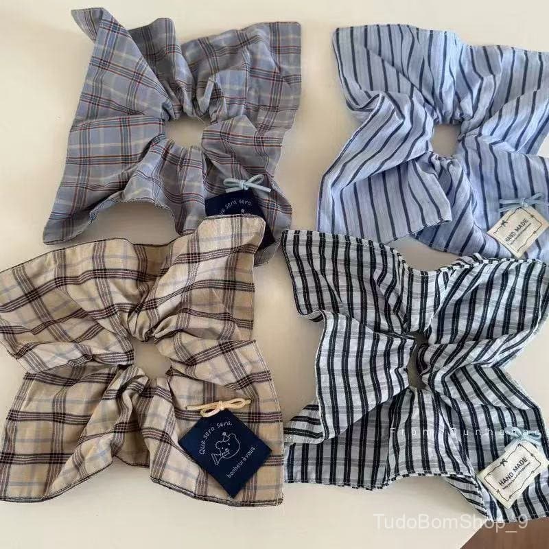 Novo acessório de cabelo em tecido xadrez com padrão de laço, scrunchie, faixa de cabelo e design em patchwork.