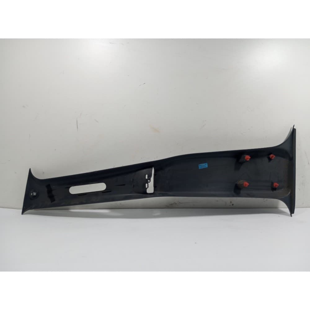 Acabamento Coluna Lateral Direita Fiat Palio 1996 a 2006