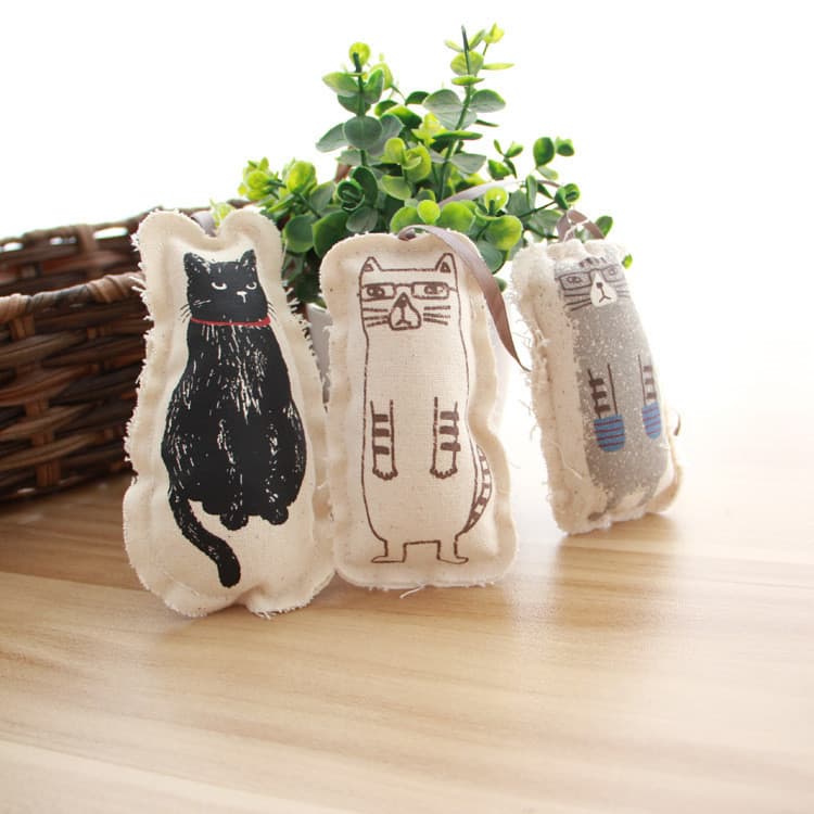 Departamento de gatos mantimentos japonês bonito gato tecido pequeno pingente bonito série gato cordão do telefone móvel