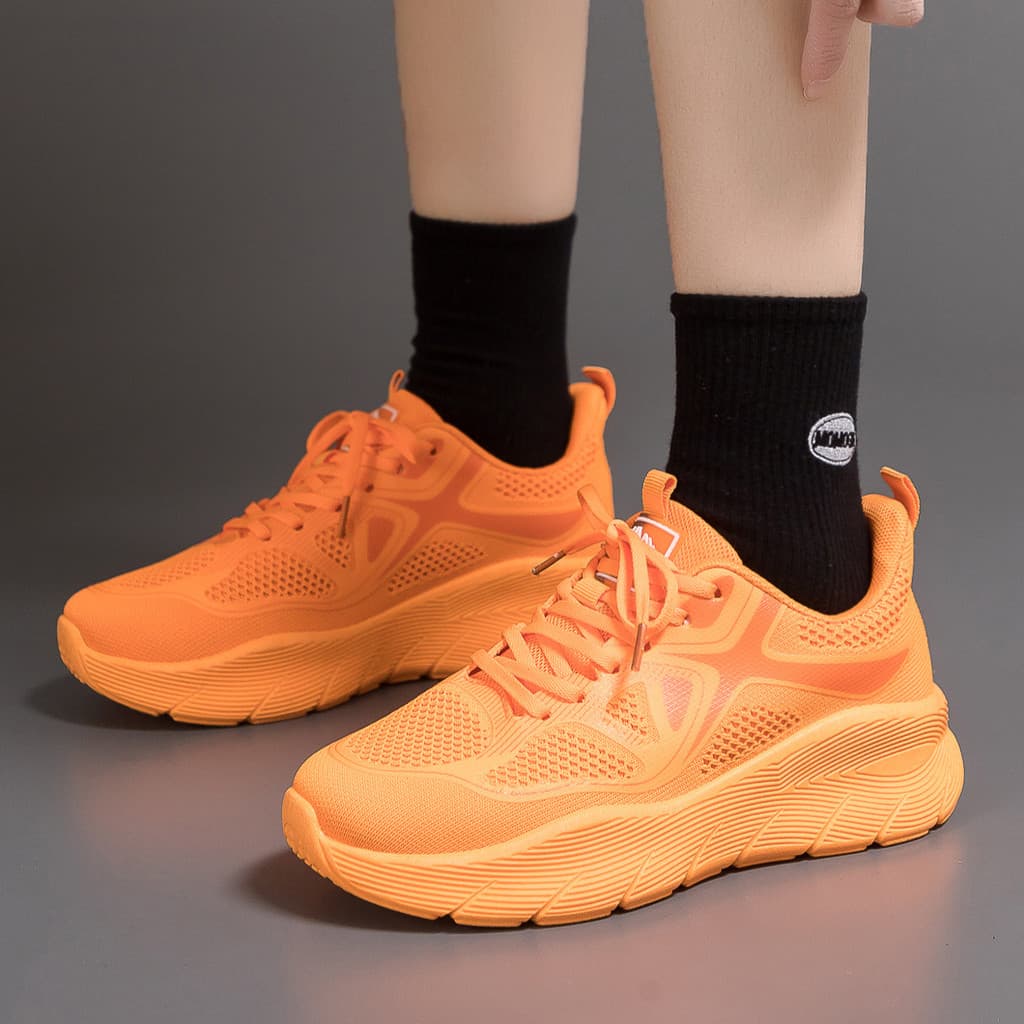 Tênis brancos casuais para casais, novo modelo com solas respiráveis, primavera f8829, versátil para mulheres, sola gros