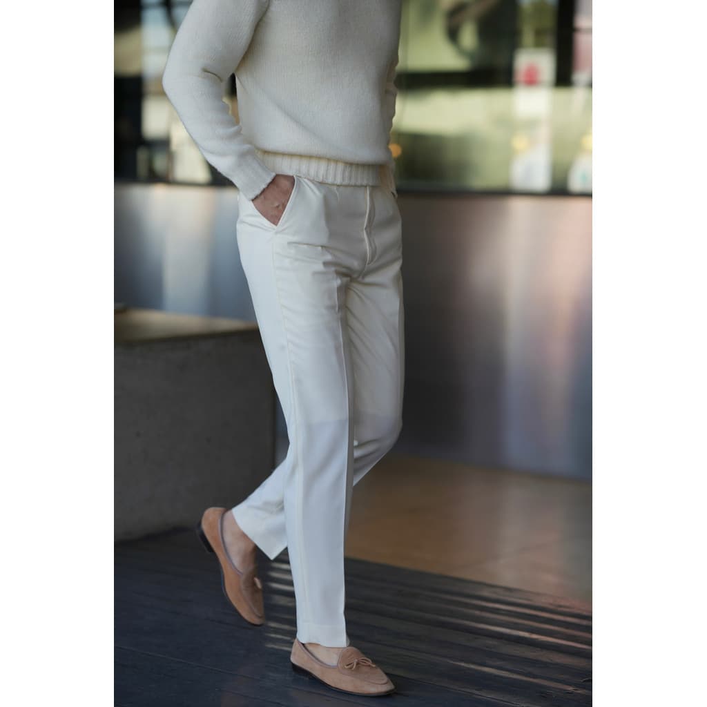 Elegante extravagante lã branca leitosa calças casuais mistura de lã Nápoles calças até o tornozelo