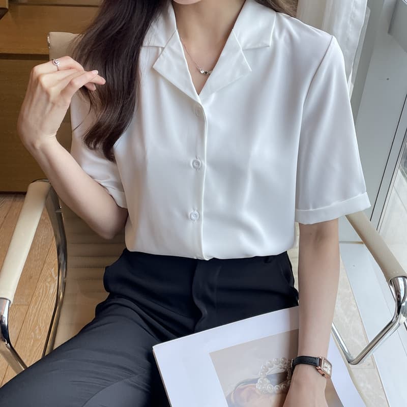 Verão novo estilo camisa de manga curta Design feminino nicho profissional camisa branca terno colarinho superior Commut