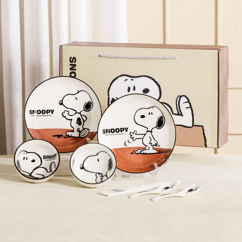 Snoopy tigela de cerâmica conjunto de 4 peças caixa de presente dos desenhos animados bonito tigela de macarrão tigela d