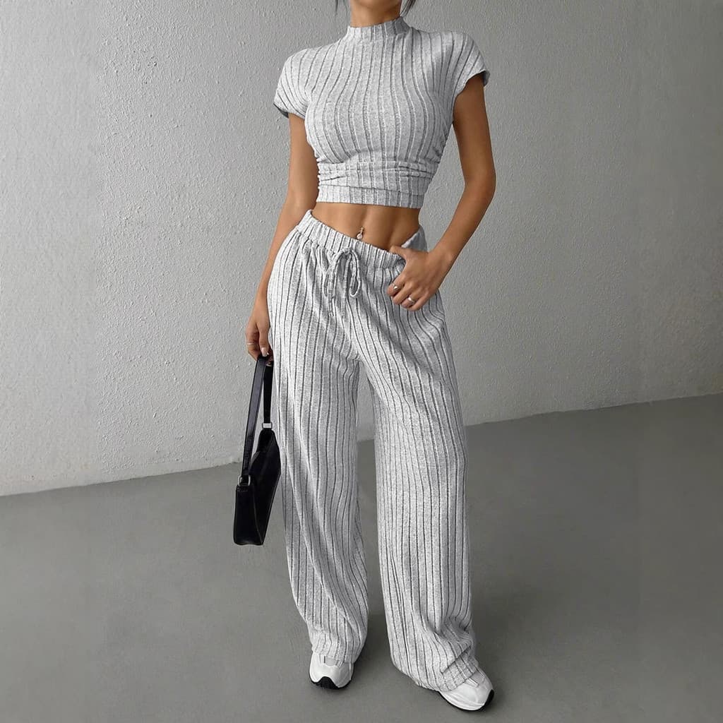 Conjunto de duas peças com Top de malha curta e fino