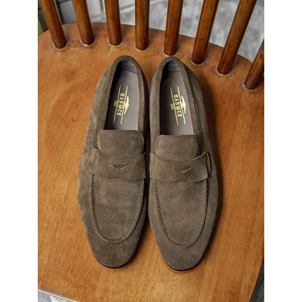 Mocassins masculinos verão britânico respirável couro genuíno deslizamento em sapatos masculinos 2026 novo estilo ervilh