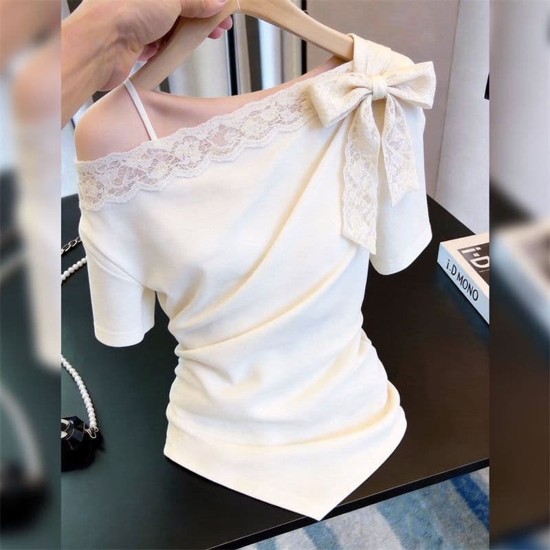 Camiseta feminina de manga curta com laço e nó Diagonal