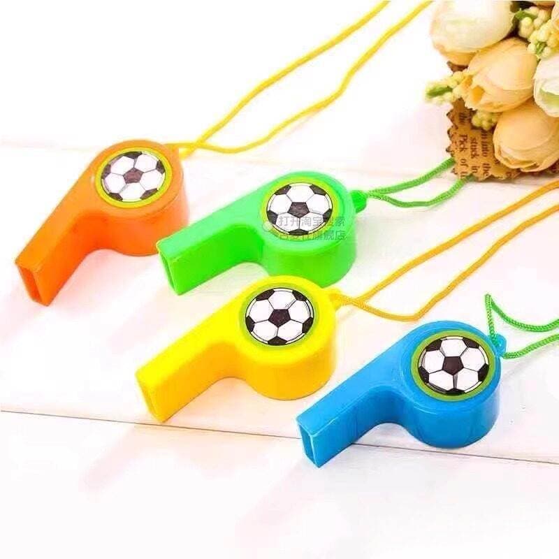 Novo apito de plástico vem no apito árbitro cordão jogos de competição brinquedos infantis sobrevivência dos desenhos an