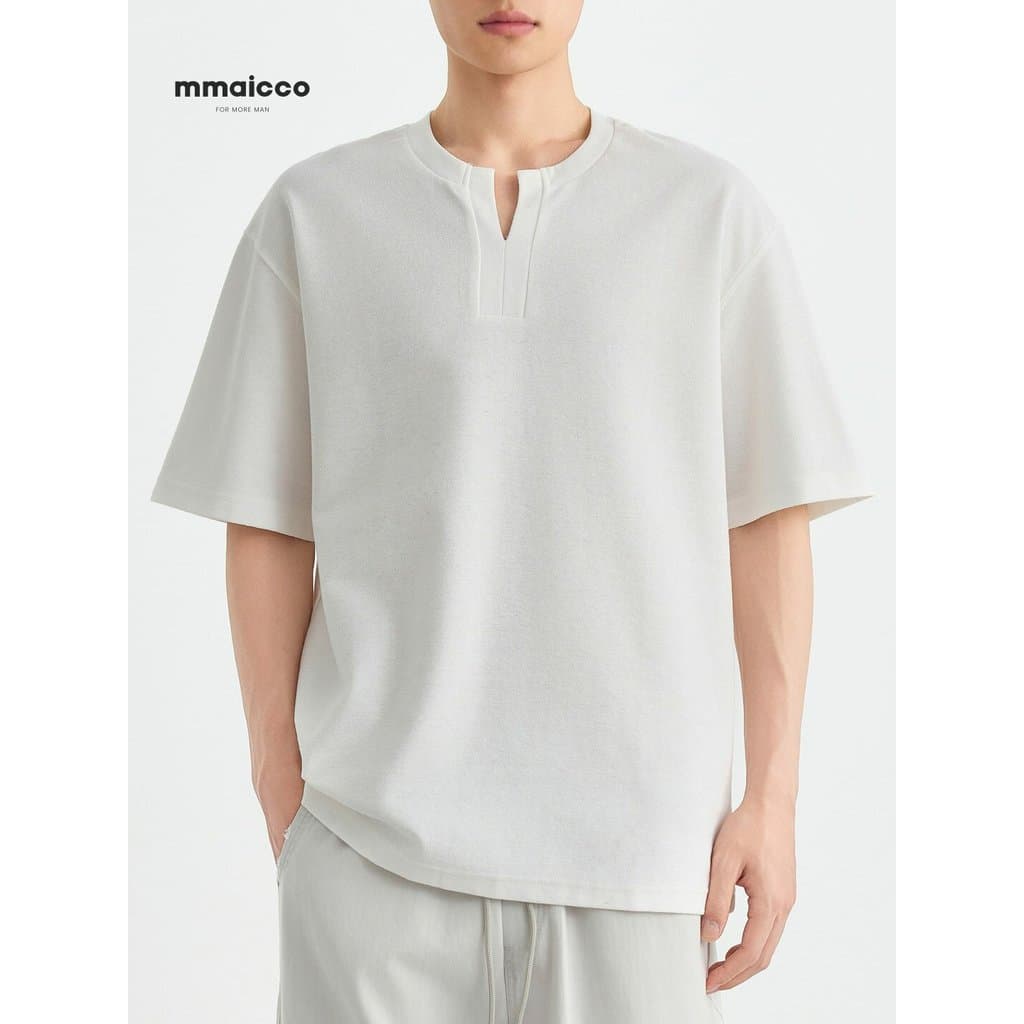 Momaike roupas masculinas Gao Zhi Commuter pequeno decote em V de manga curta camiseta masculina 2026 verão novo estilo