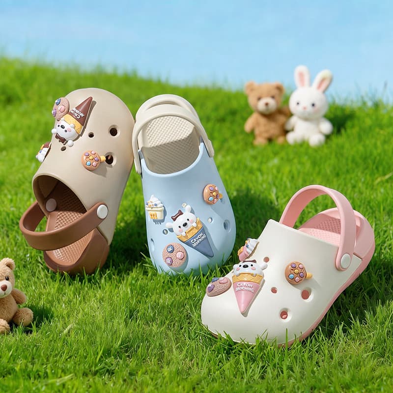 2026 Moda Bonito Dos Desenhos Animados Médio Crianças Crianças Crianças Jardim Buraco Sapatos Desgaste Exterior Sola Mac