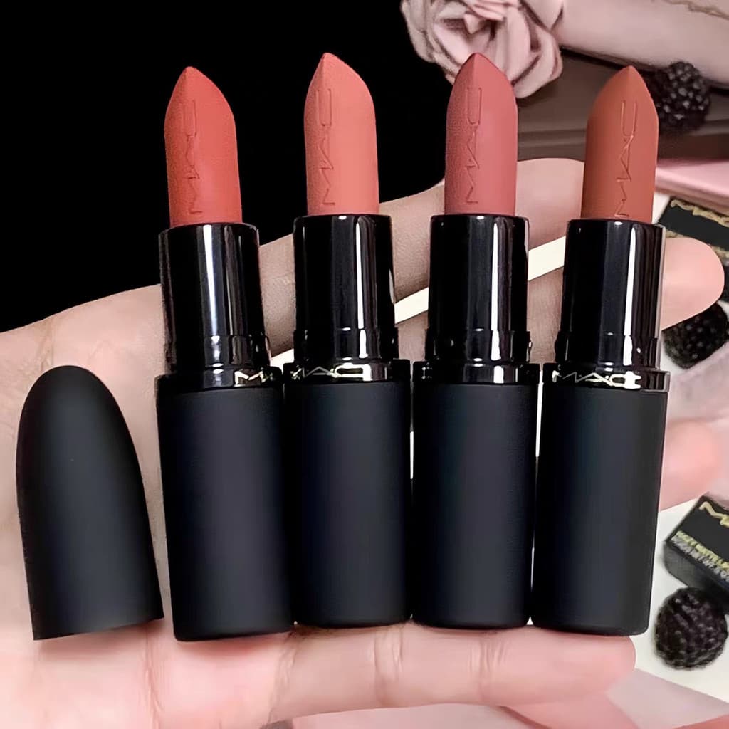 Batom MAC Light Matte Bullet 3.5g, novo em folha.