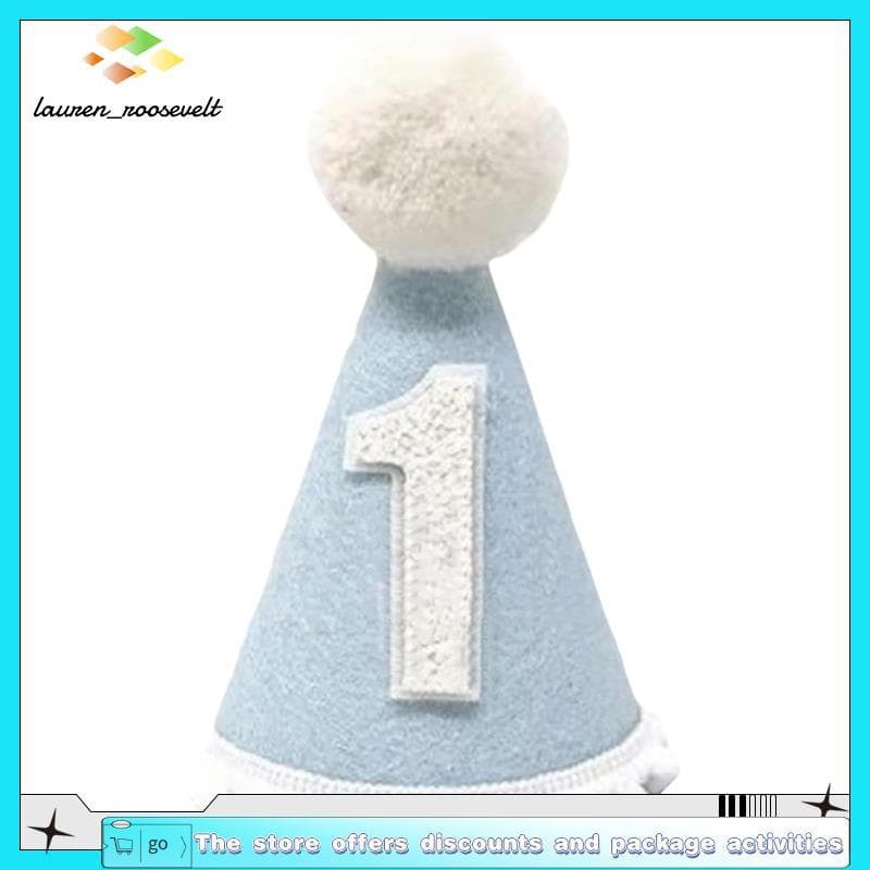 Um Chapéu De Feltro Azul Claro Com Pompons Brancos , Perfeito Para A Primeira Festa De Aniversário Do Bebê .