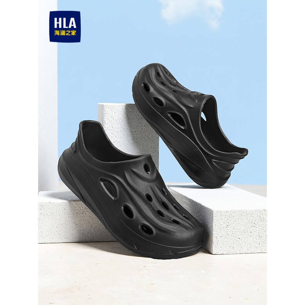 HLA/Hailan House Sapatos Masculinos 2026 Novo Estilo Verão Buraco Sapatos Masculinos Leves Cover-Foot Casual Toe-Covered
