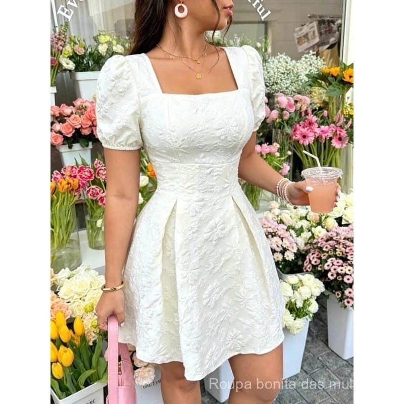 Vestido Mini Feminino 2026 de Cor Sólida com Decote Quadrado e Mangas Bufantes, Estampa Floral em Relevo, Modelo A-Line,