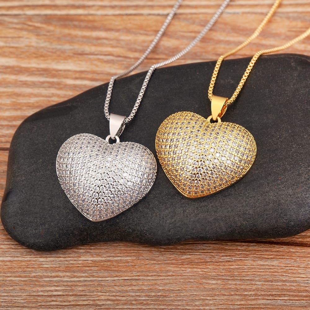 Nova Moda Sorte Coração Forma Pave Brilhante Cristal Zircão Pingente Colar Para Mulheres Homens Luz Luxo Jóias Acessório