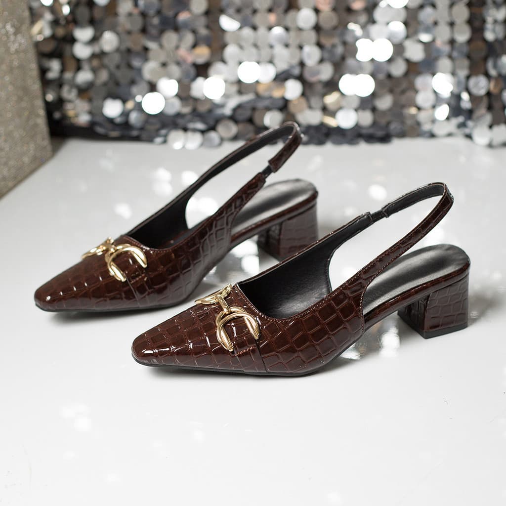 Sandálias Baotou sandálias 2026 novo estilo senhoras sandálias de salto alto moda senhoras salto alto Plus Size 42