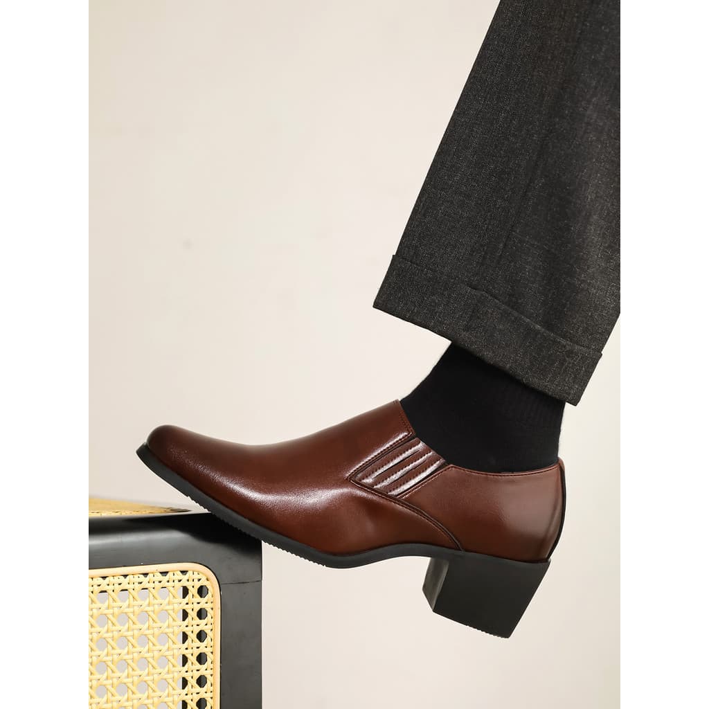 Juventude apontou Toe sapatos de couro de salto alto masculino aumentado 6CM negócios Casual noivo casamento um Pedal ca