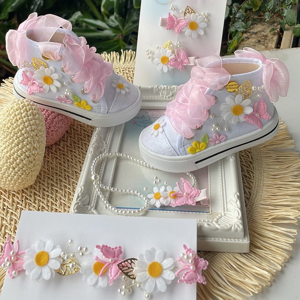 Kit Tênis Menina Jardim das Margaridas Sapatinho + Prendedor Chupeta Laço Decorado Presilha ou Tênis