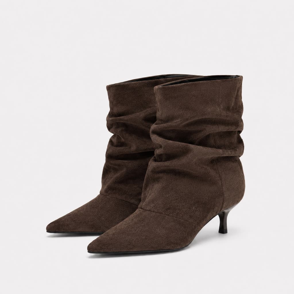 Novas botas femininas de outono e inverno, botas de cano médio com bico fino e salto agulha, botas justas de camurça com