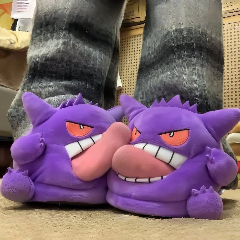 2026 Novo Pokémon Gengar Pantufas Engraçadas de Pelúcia com Língua para Fora, Sola Macia, Quentes para o Inverno, Calçad