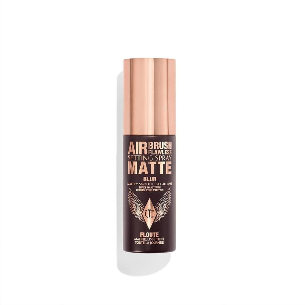 Spray Fixador Matte Flawless Airbrush da Charlotte Tilbury – Névoa Ultra-Fina para Preparar a Pele com 16 Horas de Duraç