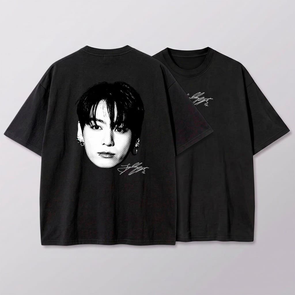 Camiseta Feminina BTS Jungkook Rosto Assinatura K-pop ARMY Moda Streetwear Unissex Algodão Estampada