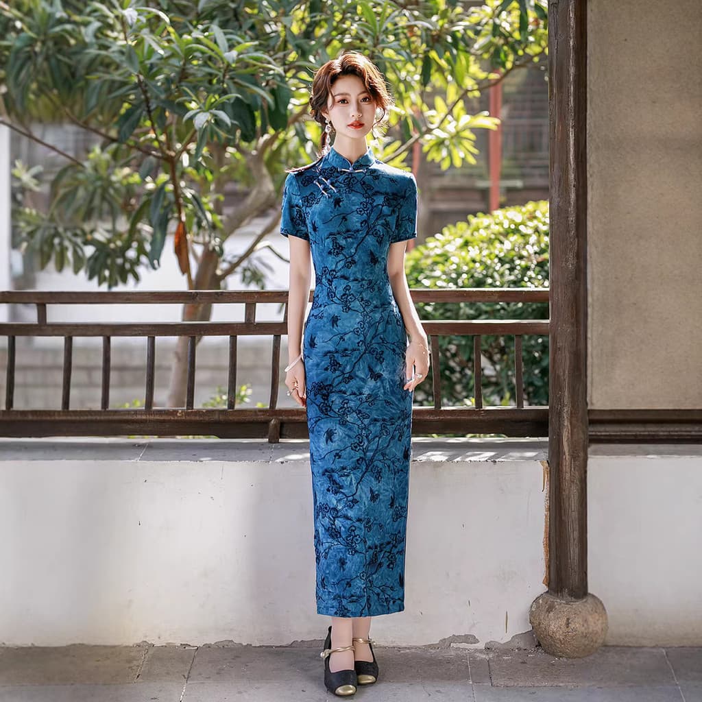 2026 Linxiangman Cheongsam Tie-Dye Reunindo Jacquard Longo Camada Única Slim-Fit Estilo Feminino Melhorado Manga Curta D