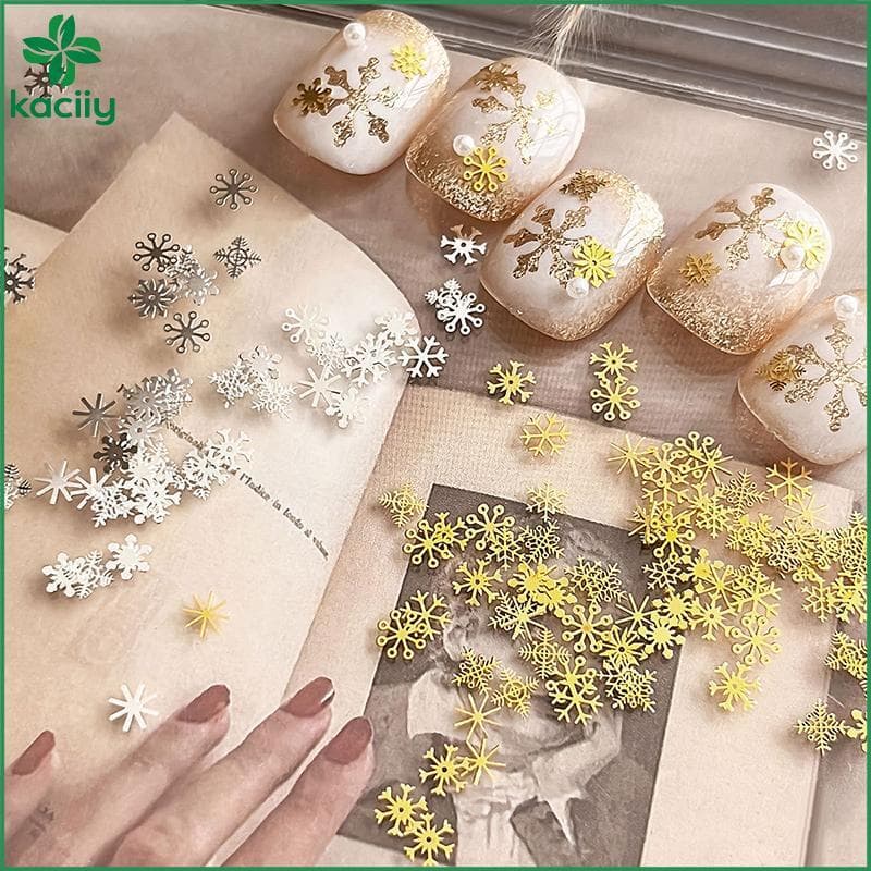 KC 100 Unidades Ouro/Prata Inverno Floco De Neve Rebite Nail Art Charme Glitter Joias Decoração De Unhas De Natal Acessó