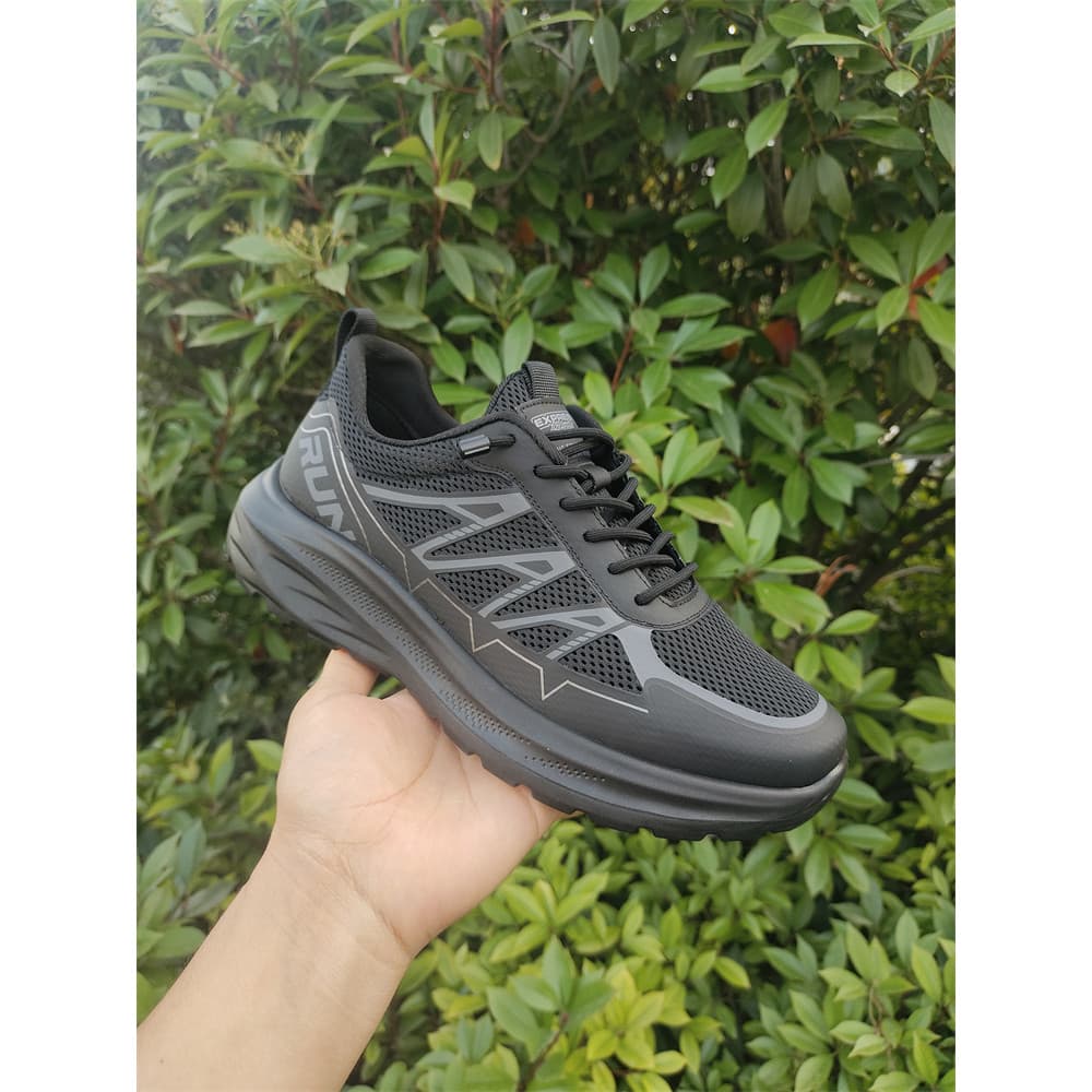 2026 Novo estilo sapatos masculinos respirável voando tecido malha respirável leve sola grossa confortável All-Match des