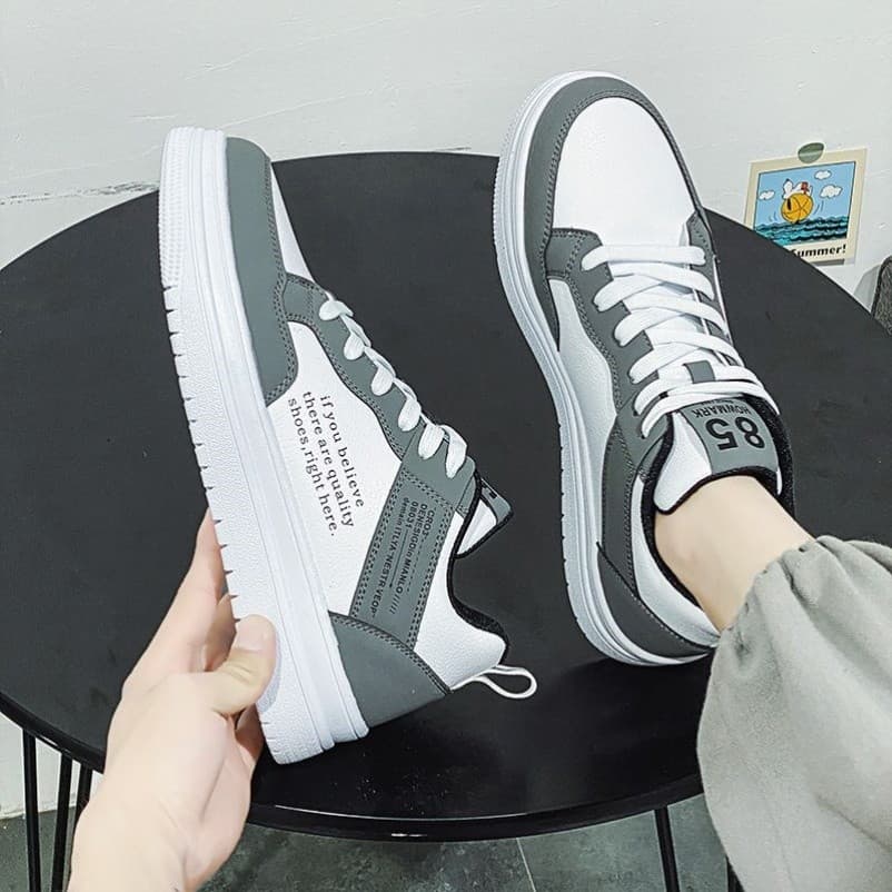 Influenciador sapatos masculinos 2025 novo estilo na moda All-Match nicho Design Casual sapatos planos estudante esporte