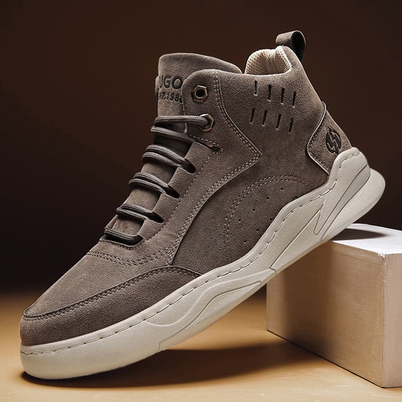 Sapatos masculinos de tamanho grande 45 outono 2025 novo estilo sapatos de alta qualidade masculino 46 superfície de cou