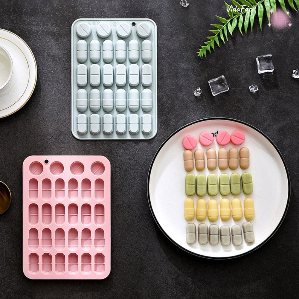 Molde Em Forma De Cápsula Perfumada , Reutilizável Do Comprimido Projeto Da Cavidade 28 , Bandeja Flexível Silicone