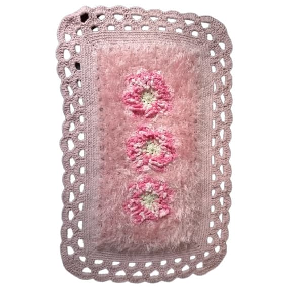 Tapete Rosa  flor Luxo crochê Artesanal 49x76 sala quarto