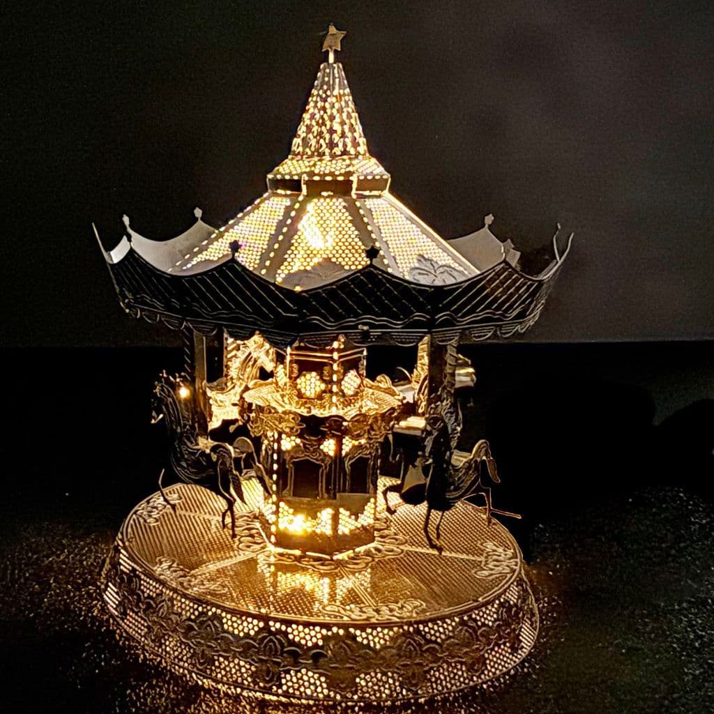 Quebra-cabeça de Metal tridimensional DIY modelo montado à mão enfeites de presente de carrossel de brinquedo