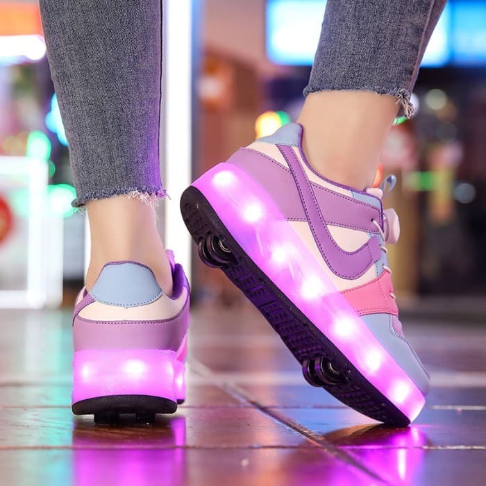 Presente de natal quatro estações crianças Runaway cadarço luz carregamento meninas patins explosão roda dupla meninos p