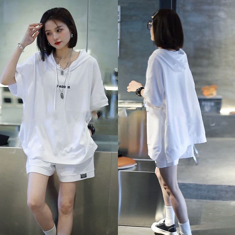 2026 pacote estilo literário tamanho grande moda terno feminino Casual roupas esportivas soltas Shorts de manga curta te