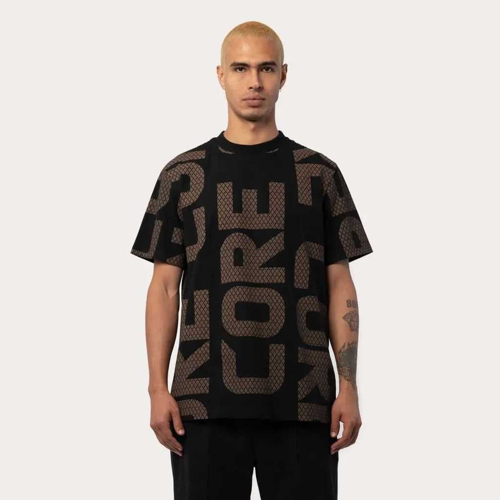 Camiseta Masculina Especial MCD Logomania