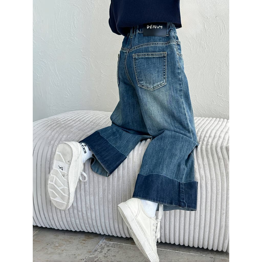 Meninas calças roupas de outono 2026 novo estilo moda roupas infantis soltas calças de perna larga outono crianças Jeans
