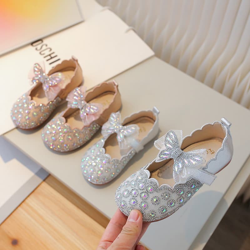 2026 verão novo estilo meninas arco brilhante strass sapatos de couro sapatos de cristal sapatos de princesa sandálias c