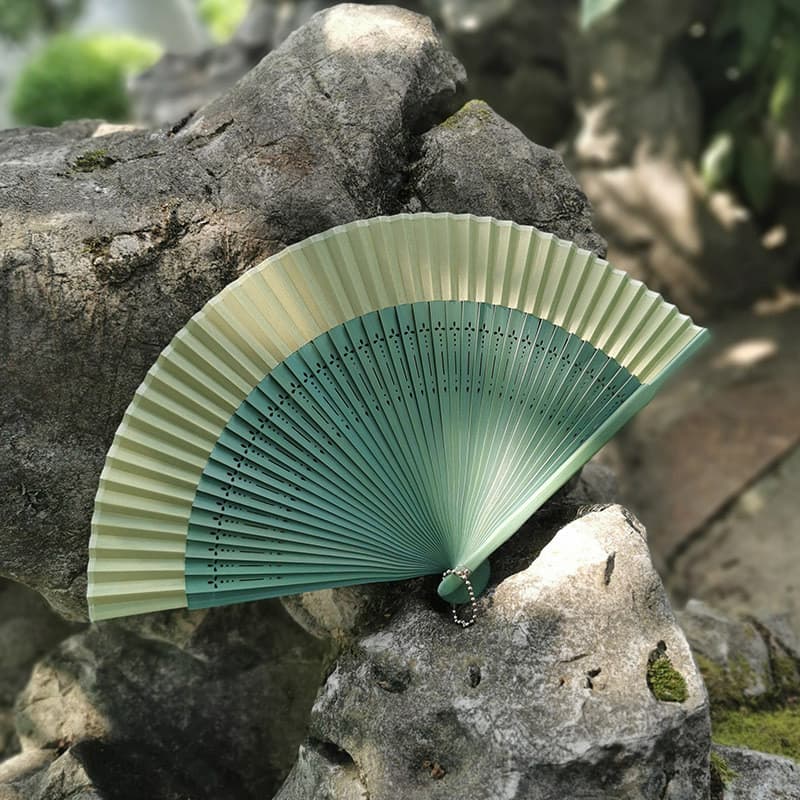 Ventilador gradiente dobrável estilo chinês Cheongsam ventilador de dança Hanfu portátil dobrável ventilador manhã Robe