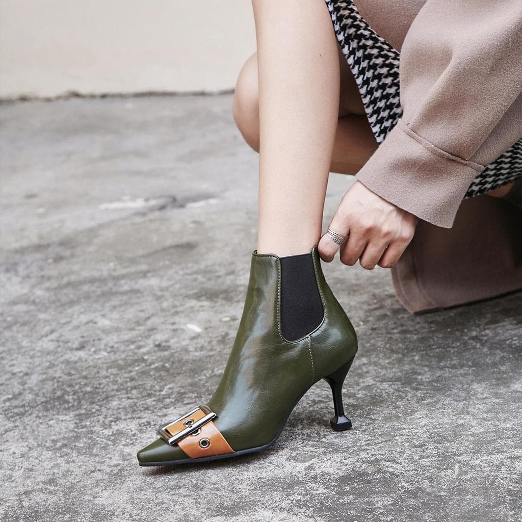 Botas de cano curto com fivela e blocos de cor, estilo outono/inverno 32-48, botas femininas punk com salto agulha, bota