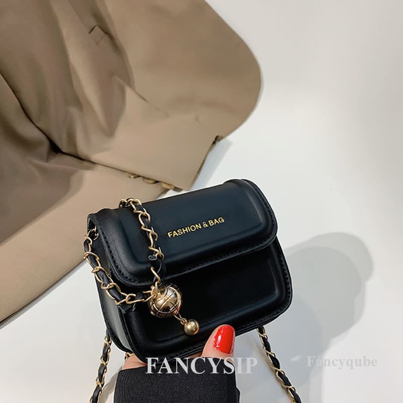 Nova Bolsa Mini Transversal Feminina, Bolsa de Ombro com Corrente Texturizada, Bolsa Transversal Pequena Quadrada ILGO