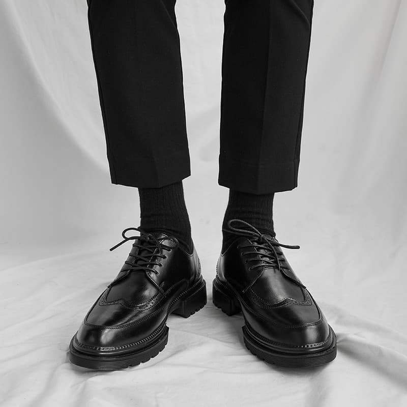 Outono Brock sapatos masculinos juventude respirável negócios Formal sapatos de couro casuais preto britânico casamento