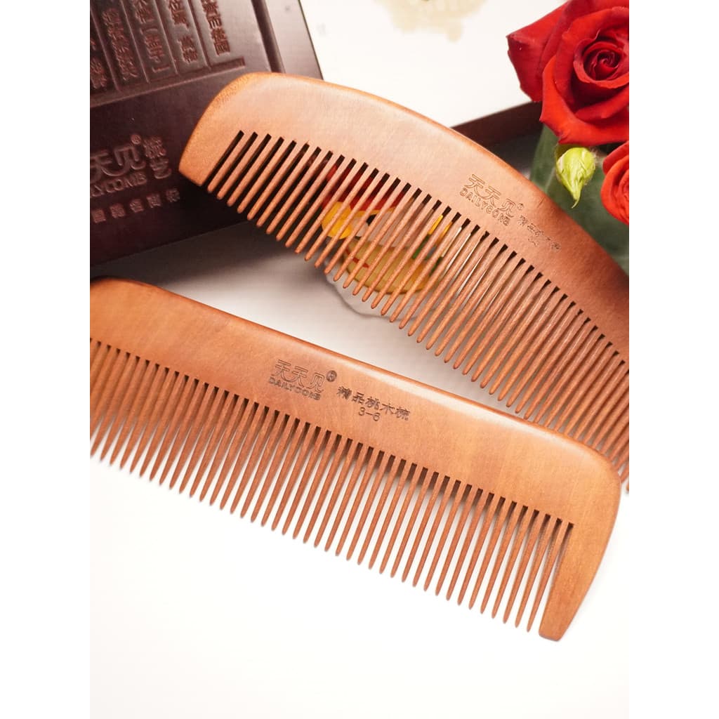 High-End todos os dias ver pente de madeira de pêssego Natural doméstico Anti-estático portátil perto-dente pente Unisex