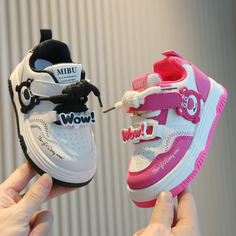 Crianças sapatos esportivos 2026 primavera outono meninas sapatos brancos dos desenhos animados leves meninos tênis casu